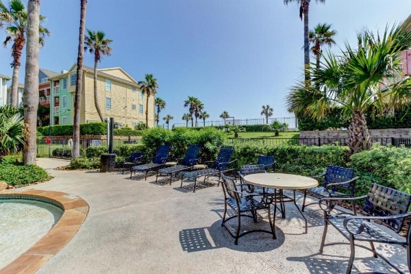 The Dawn Condominiums image 11