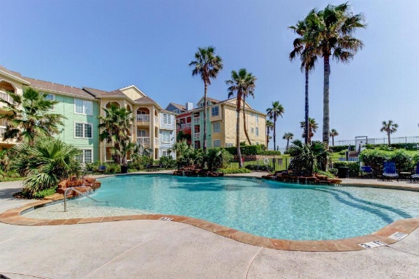 The Dawn Condominiums image 12