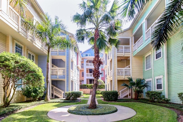 The Dawn Condominiums image 6